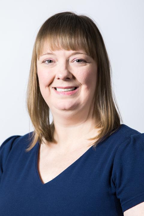 Mrs Laura Smith